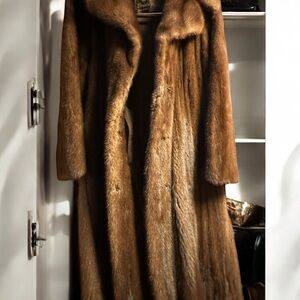 Luxurious Vintage Mink Coat - Christie Brothers - 1979 Retailed $5,000+ Gorgeous